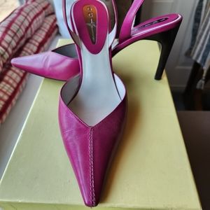 GCI leather Fuschia slingback Women's shoes, Size 7.